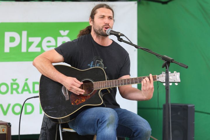 F_0004_B01_5966 F_0004_B01_5966