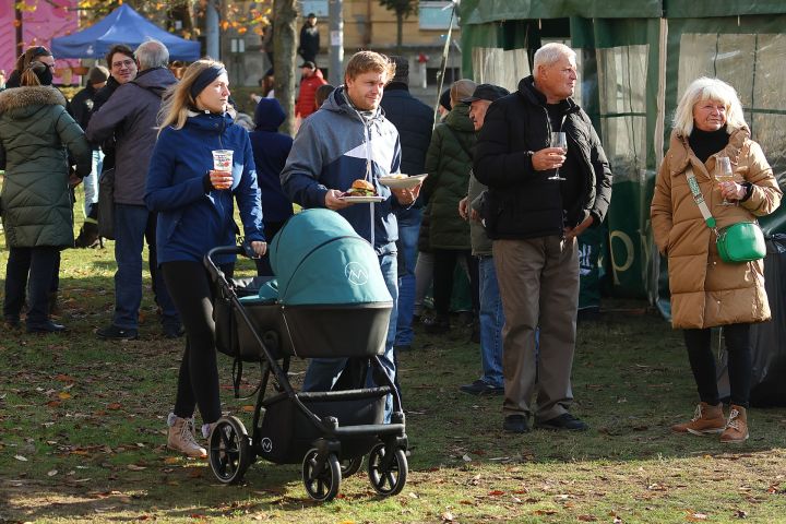 F_0042_C01_7564 F_0042_C01_7564