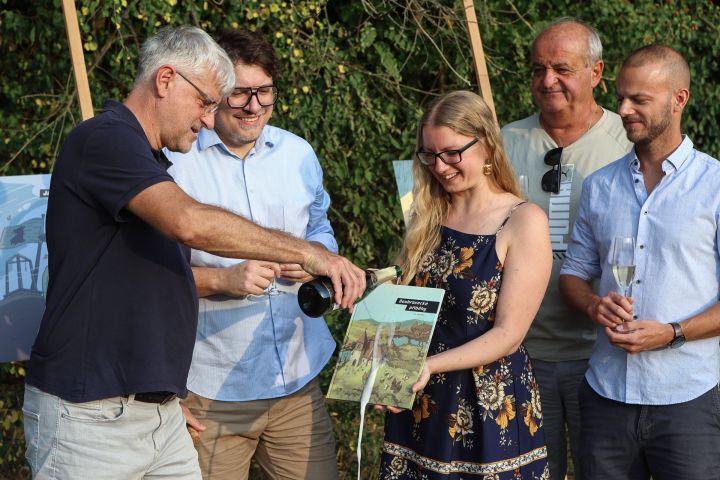 F_0086_A04_1790 F_0086_A04_1790