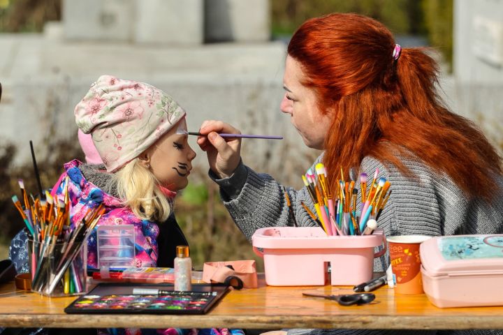 F_0115_C06_7903 F_0115_C06_7903