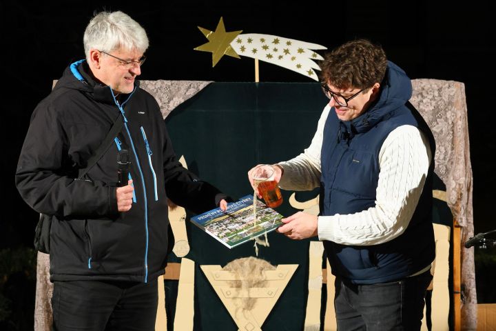 F_0137_B03_1858 F_0137_B03_1858