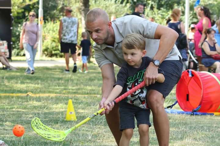 F_0167_C03_1207 F_0167_C03_1207