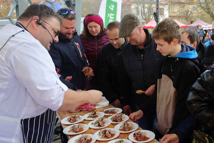 F_0171_A01_8743 F_0171_A01_8743