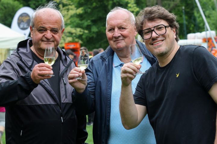 F_0474_C04_4776 F_0474_C04_4776